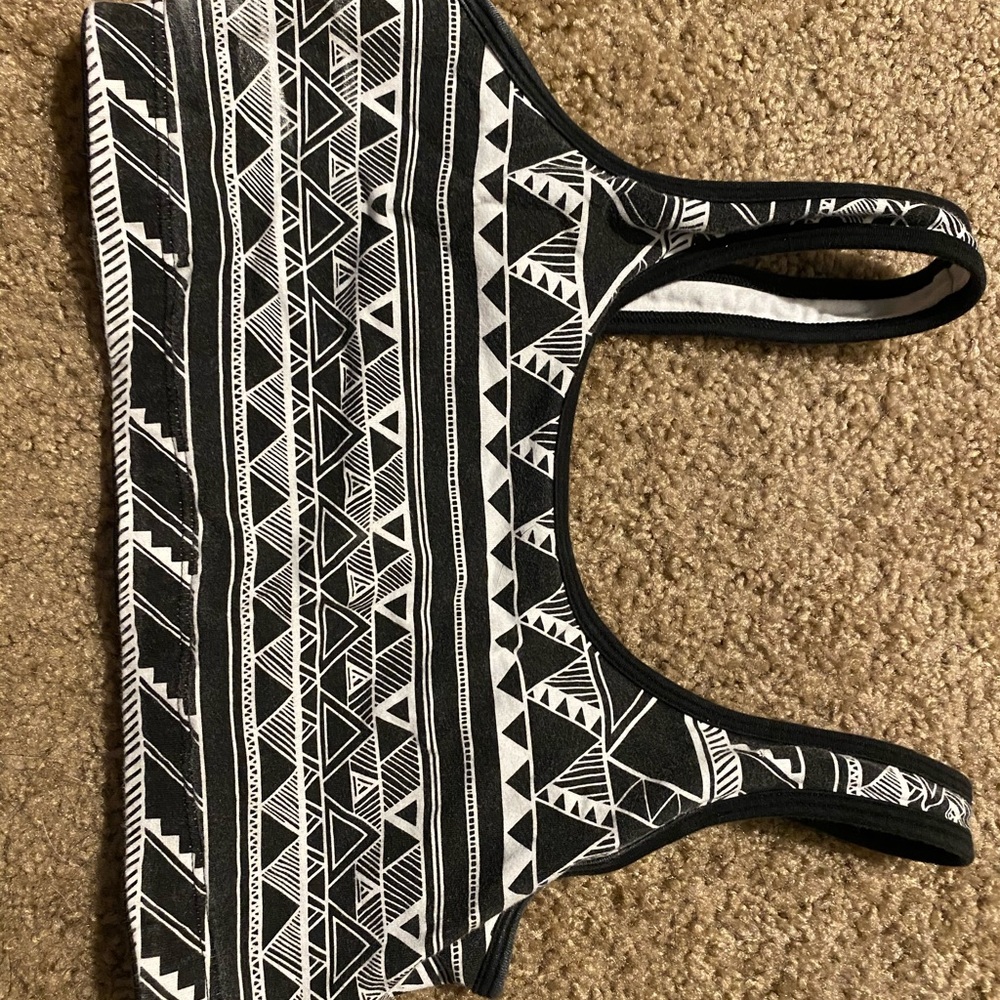 Sports bra/ shirt